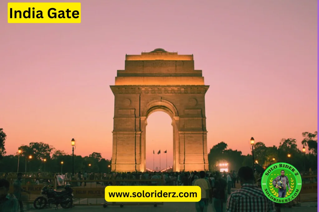 India Gate - Tourist Places in Delhi
solo rider z